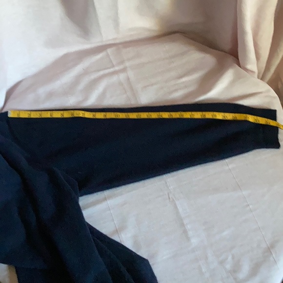 Jos A Bank Men’s Navy Cashmere Sweater - Picture 8 of 8